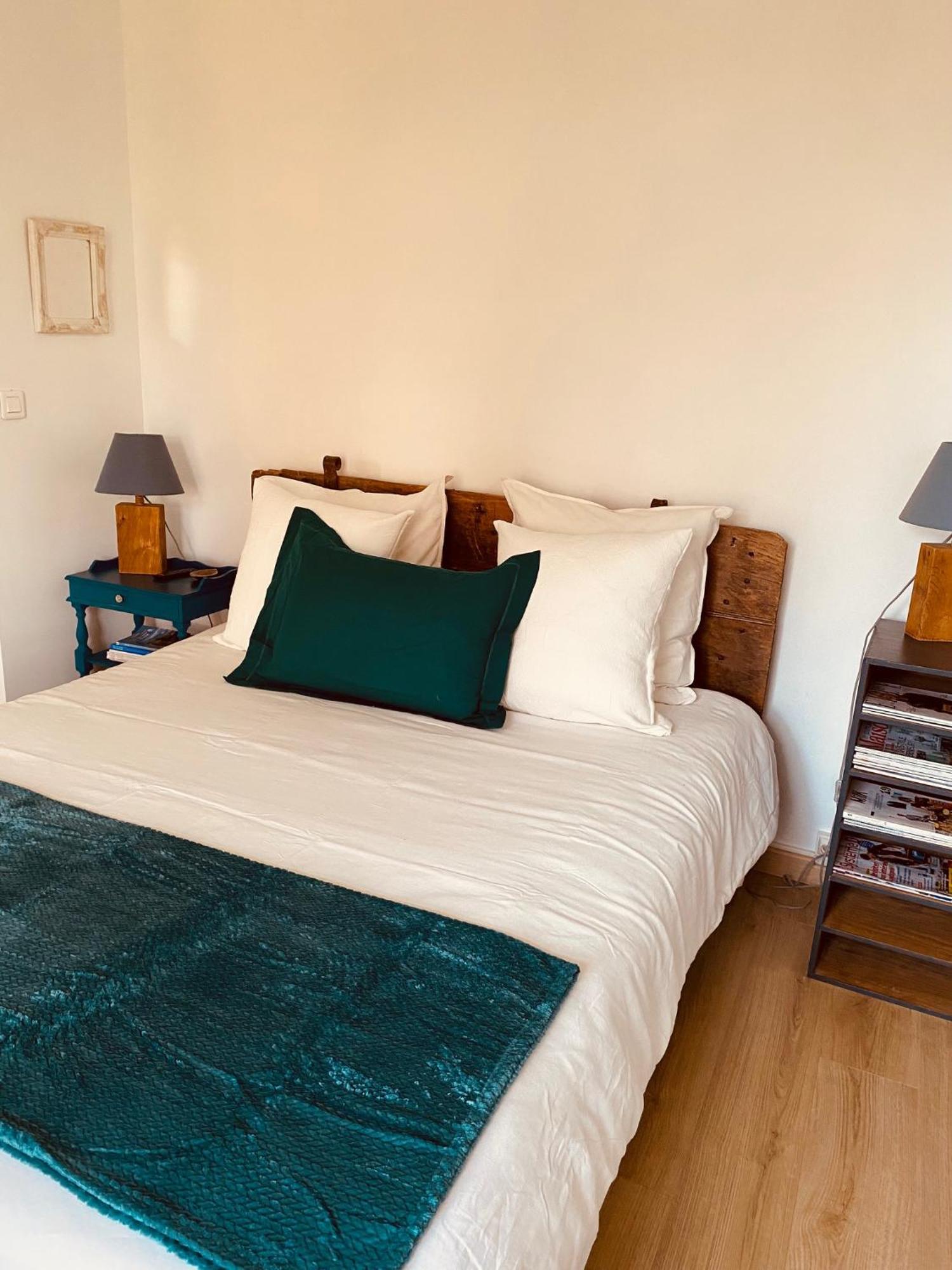 La Ligne Bed & Breakfast Angles-sur-l'Anglin Bagian luar foto