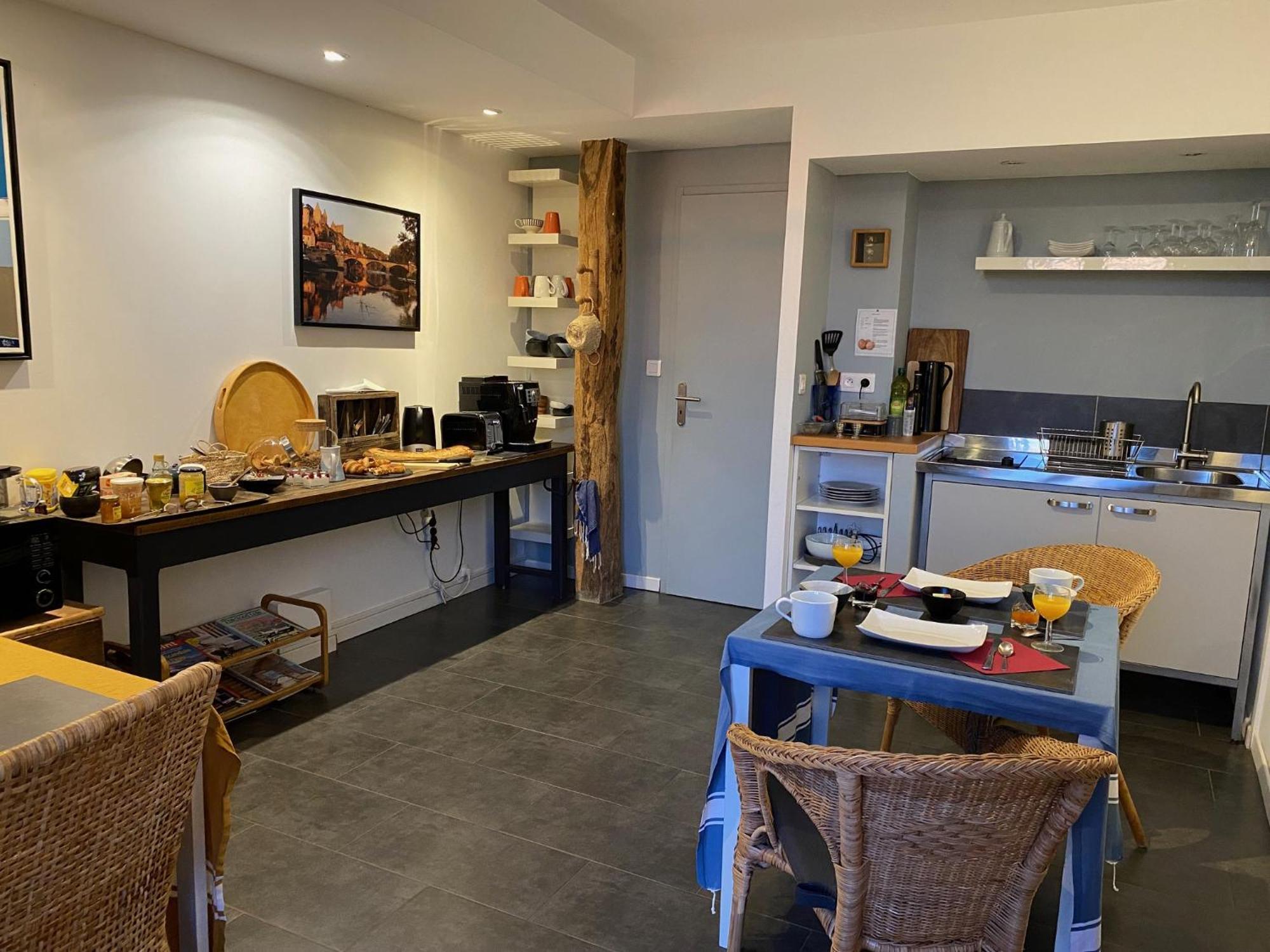 La Ligne Bed & Breakfast Angles-sur-l'Anglin Bagian luar foto
