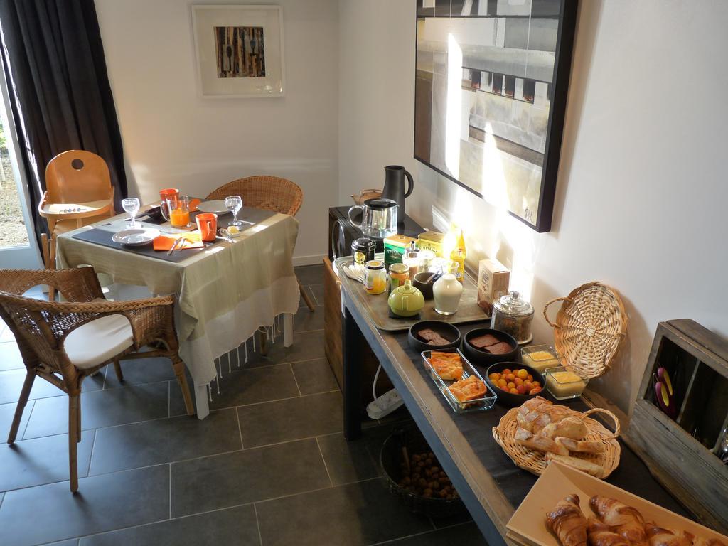 La Ligne Bed & Breakfast Angles-sur-l'Anglin Bagian luar foto